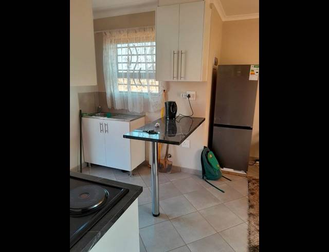 2 BEDROOM HOUSE FOR SALE IN WILFORDON